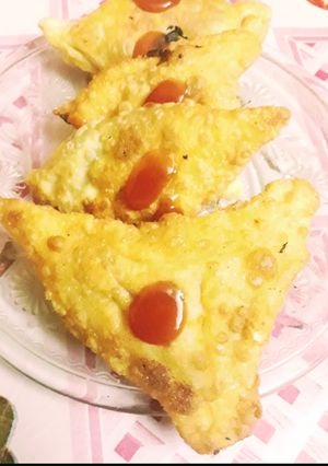 A picture of Cheesy Paneer Samosa# Wmc.