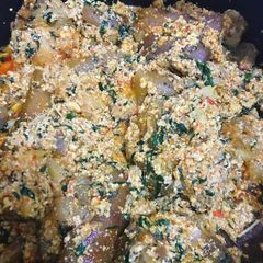 A picture of Egusi soup.