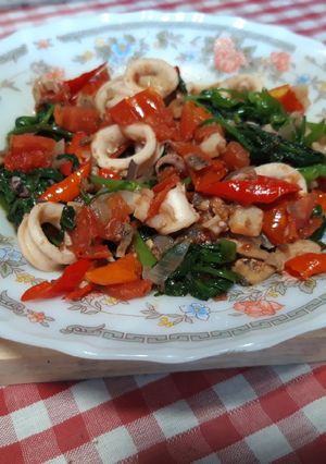 Foto resep Tumis kangkung cumi