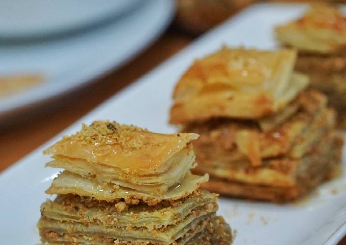 Baklava (using puff pastry)