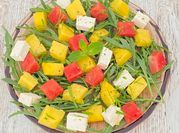 Une photo de pastèque feta recette