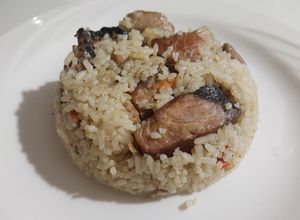 Una foto de Arroz con albacora