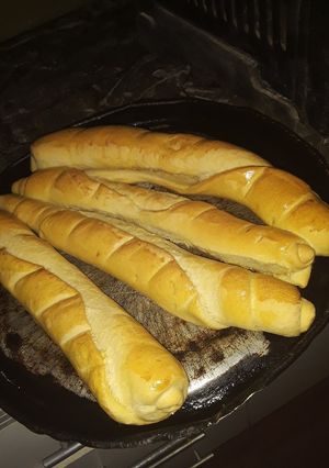 Una foto de Pan casero 😋😋😋