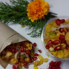 Corn flakes chaat A picture of Corn flakes chaat.