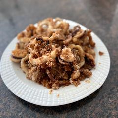 A picture of Spicy fried squid.