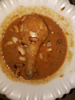 A picture of Chicken in peanut sauce.