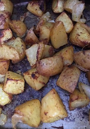 A picture of Mustard roasted potatoes.
