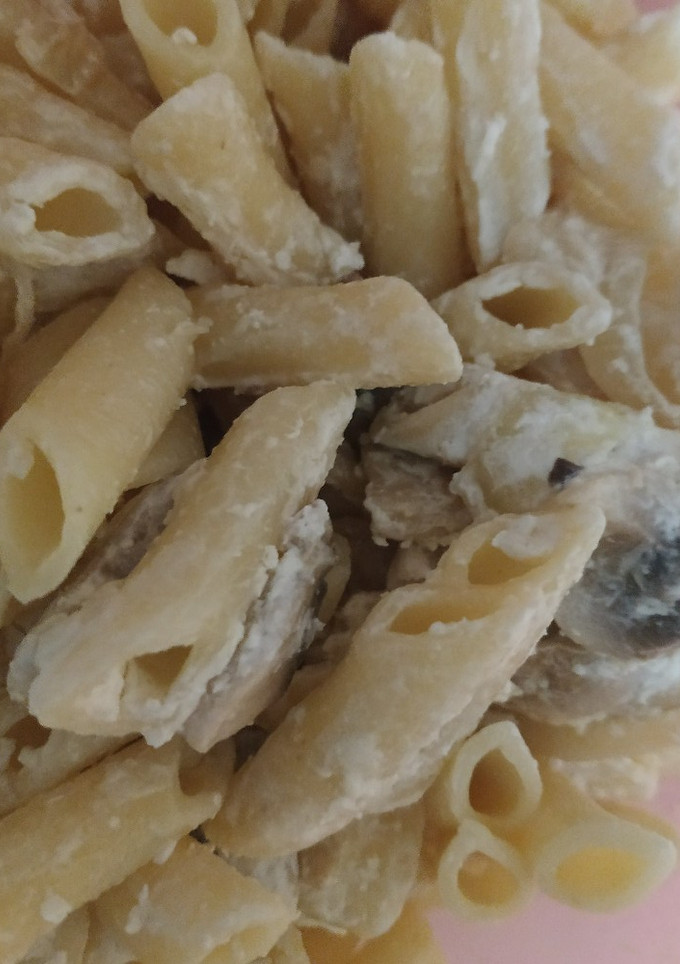 Una foto de Macarrones ligeros con setas