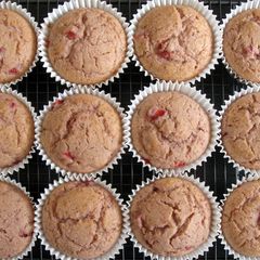 A picture of Strawberry Cupcakes.