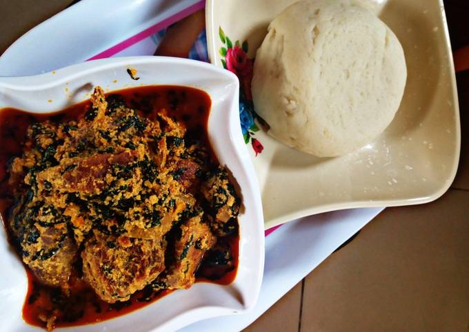 Pounded yam with Equsi soup