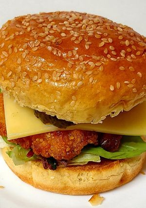 A picture of Hot And Spicy Chicken Burger 🥰#Dinner.