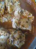 Rollos de pescado en salsa