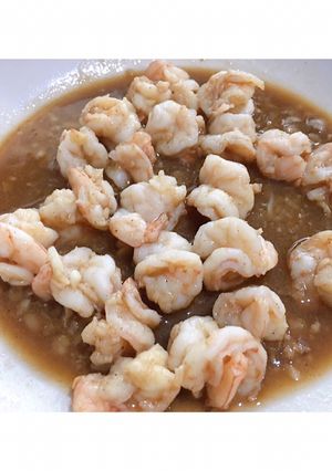 รูปของ กุ้งกระเทียมน้ำท่วม
