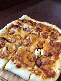 Foto resep Pepperoni and Sausages Pizza