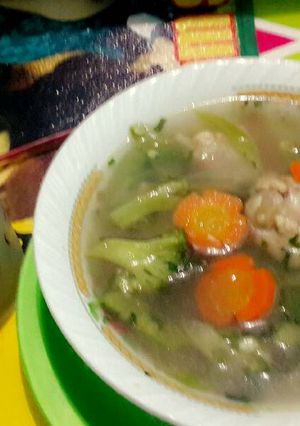 Foto resep Sop aYam simpel ala Bumil
