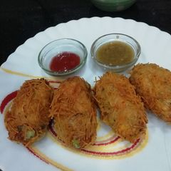 A picture of Cinnamon Flavoured Mix Veg Roll.