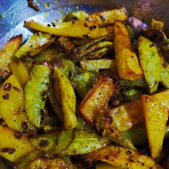 A picture of Pointgurd fry (bhujiya parwal).