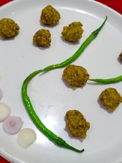 મગ ની દાળ ના દાળવડા(magdalvada in Gujarati) રેસીપી મુખ્ય ફોટો