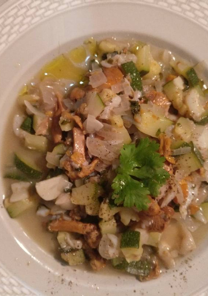 Una foto de Bacalao con setas y vino blanco