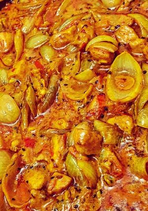 A picture of Indian Buttered Chicken Curry.