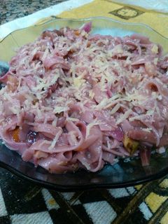 Una foto de Fideos cinta con vegetales grillados