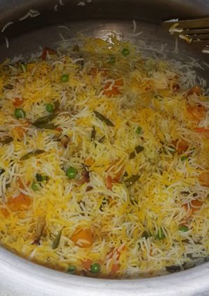 A picture of Vegetable pulav.