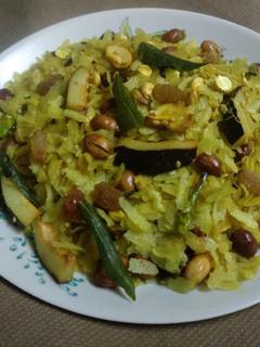 ચેવડો(Chevdo Recipe in Gujarati) રેસીપી મુખ્ય ફોટો