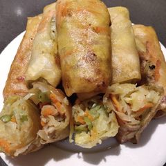 A picture of Lumpiang Gulay.