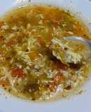 Sopa de tomate y huevo