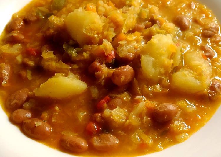 Alubias rojas con berza.(Thermomix)