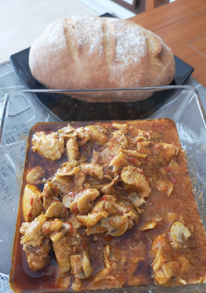 Una foto de Pollo al chilindrón