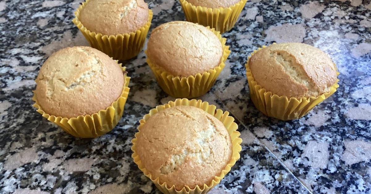 •Cupcakes de vainilla con avena•☁️ Receta de •𝙰𝚐𝚞𝚜•🍓 Cookpad