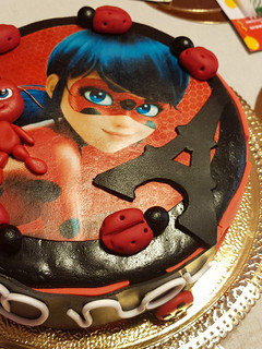 Una foto de Tarta Ladybug