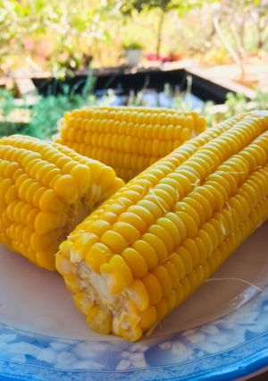 Hình của món Bắp ngọt luộc.