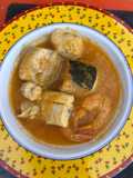 Caldo de rape con merluza y Gambones