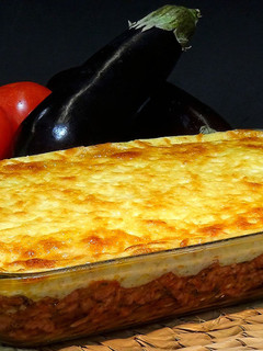 Una foto de Musaka o Moussaka súper fácil, (Riquísima receta Griega)