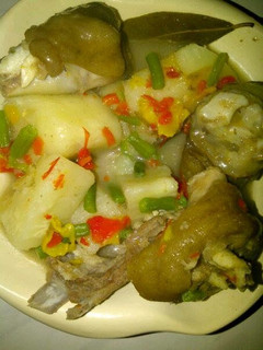A picture of Goat and yam pepper soup.