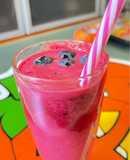 Smoothie με παντζάρι, ανανά και μύρτιλλα
