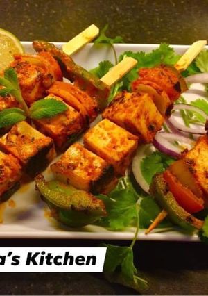 A picture of Paneer tikka Shashlik:.