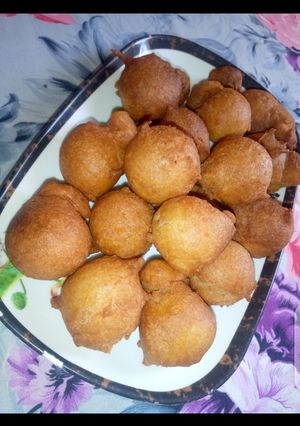 A picture of Nigerian Buns.