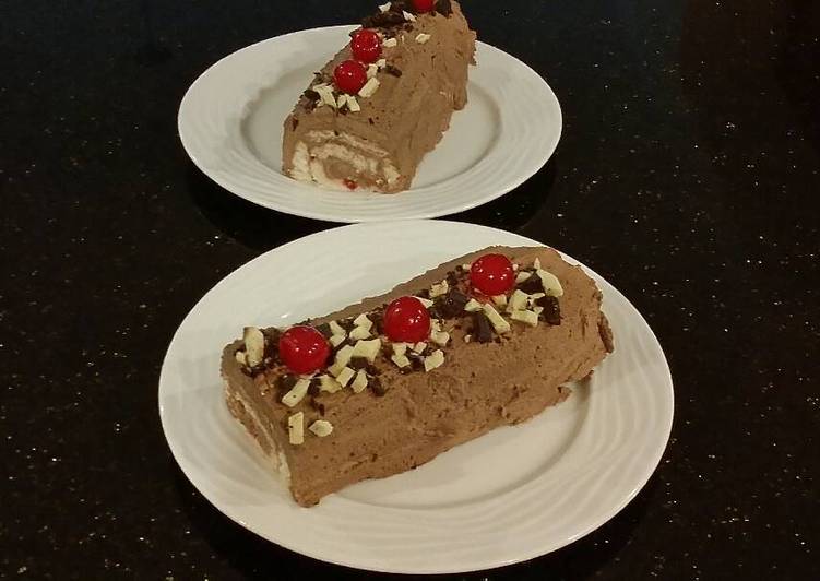 Cherry Vanilla Angel Cake Roll with Cherry Chocolate Whipped Cre Cherry Vanilla Angel Cake Roll with Cherry Chocolate Whipped Cre