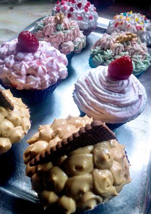 Una foto de Cupcakes Festivos ❤️ Día Del Amigo 2024 / Con Batidora