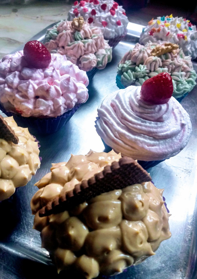 Una foto de Cupcakes Festivos ❤️ Día Del Amigo 2024 / Con Batidora