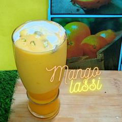 A picture of Mango Lassi.