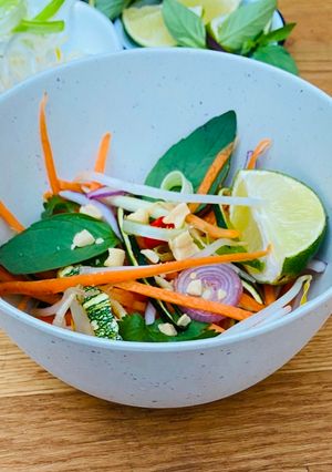 A picture of Raw Vegan Pad Thai.