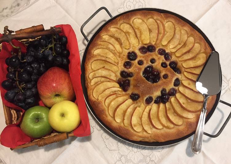 Step-by-Step Guide to Prepare Speedy Focaccia con mele e uva