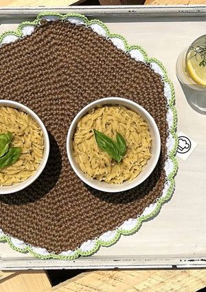 Foto di Risoni con pesto di aneto, basilico e pinoli vegan
