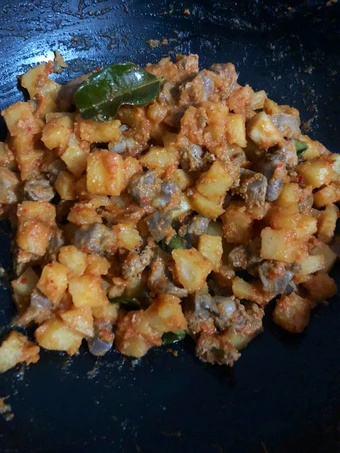 Langkah Gampang Menyiapkan Resep  Sambal goreng kentang hati ampela yang Bisa Manjain Lidah, Enak