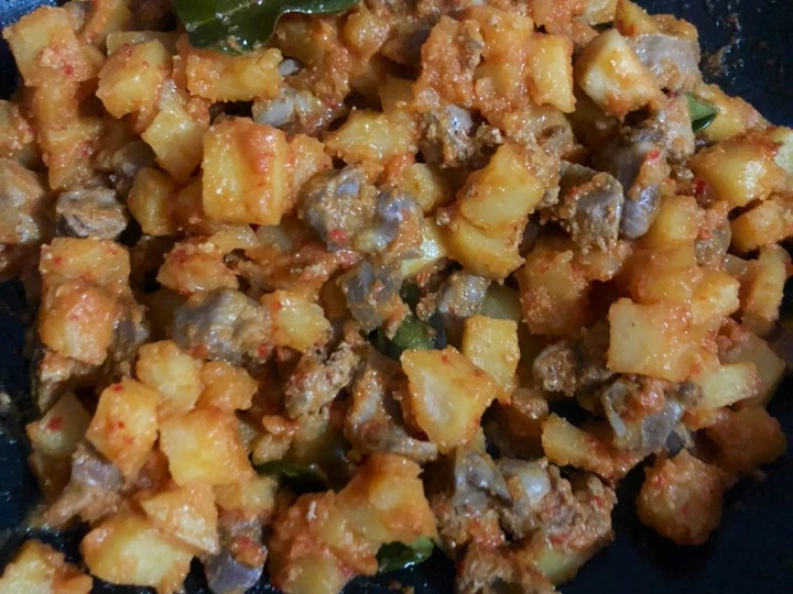 Langkah Mudah untuk Membuat Resep  Sambal goreng kentang hati ampela yang Lezat, Bikin Ketagihan