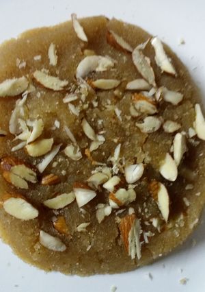 A picture of Suji Halva.